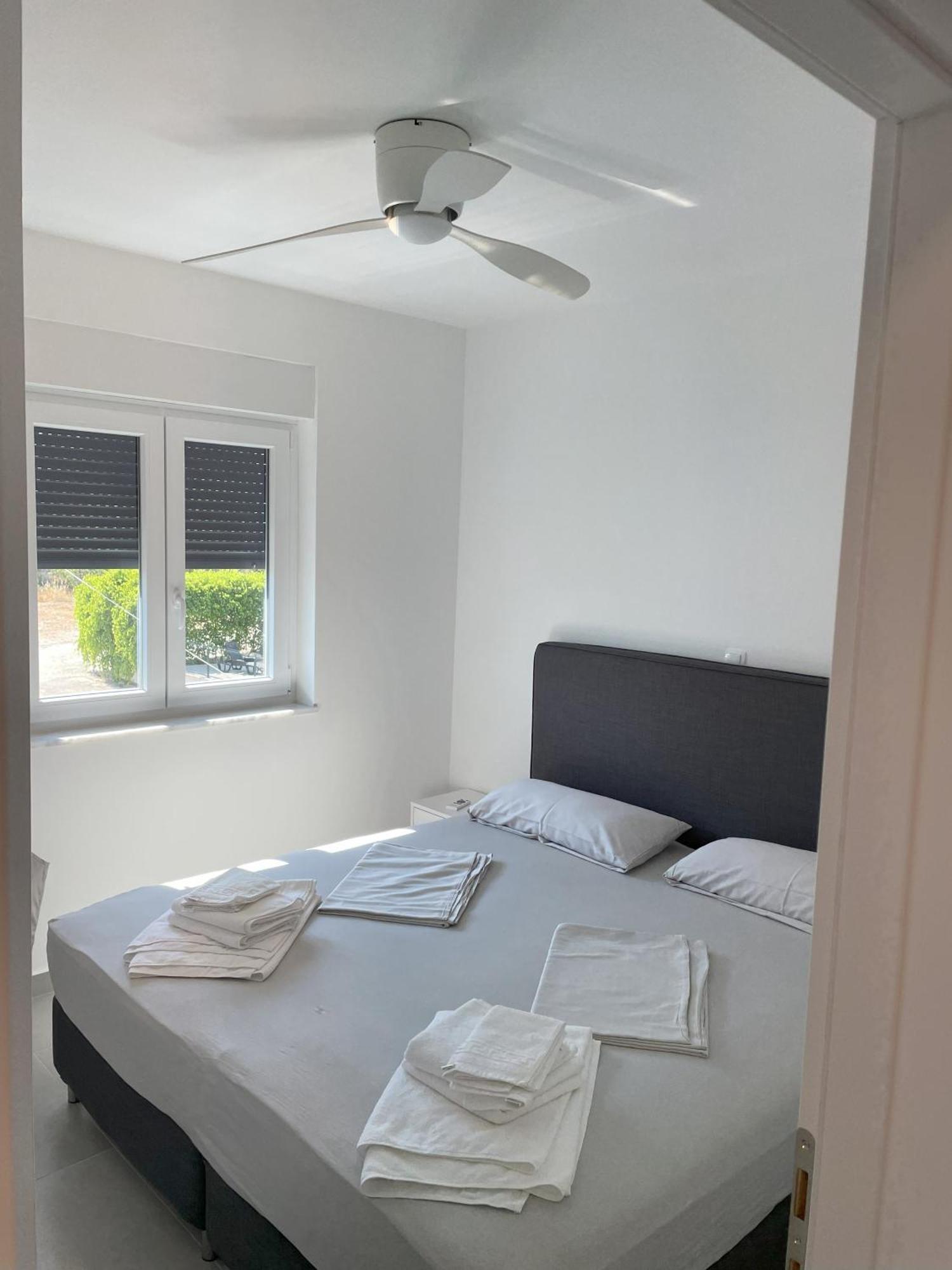 Apartment C-Views Трогир Экстерьер фото